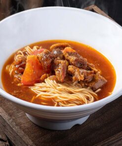 Diepgevroren gestoofd rundvleesnoedels met tomaat [Diepgevroren]